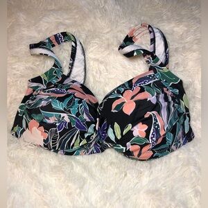 Venus Floral Bikini Top with Multicolor Design size Small